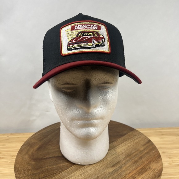 NASCAR Classics New Era 9FORTY Trucker Hat Snapback Black Red Mesh Cap Racing - Picture 1 of 11